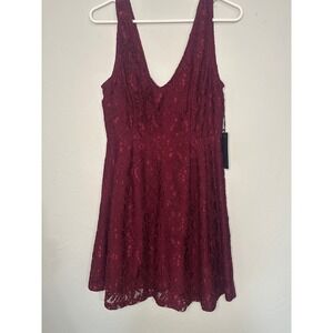 Forever 21 Lace Fit‎ & Flare Party Dress V-Neck Sleeveless Burgundy M